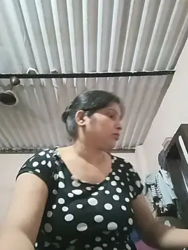 aliya-jaan71 online show from 05/31/26, 06:42
