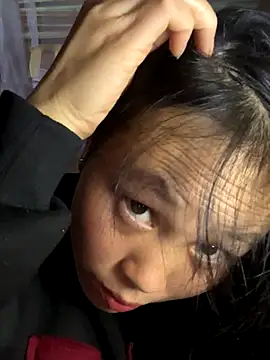 huong-18 online show from 12/18/25, 06:30