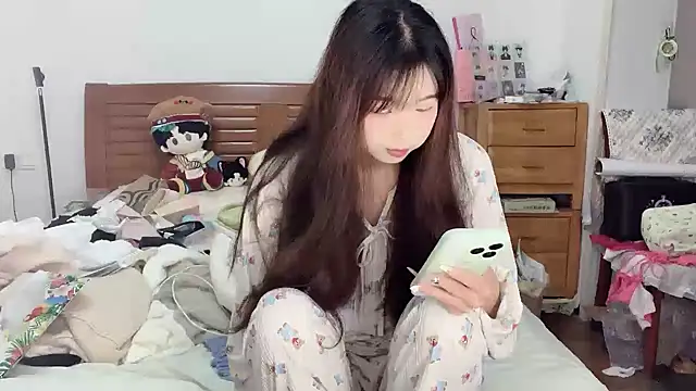 Akong11 online show from 09/30/25, 03:28