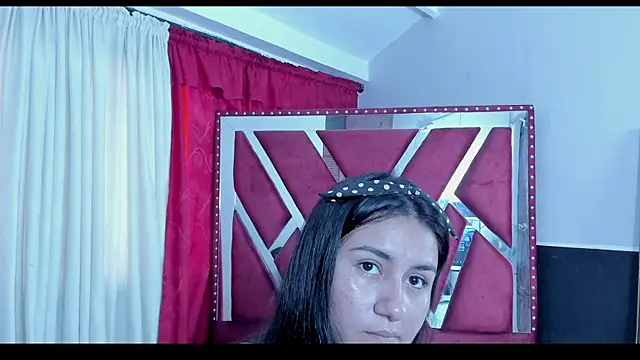 Luna021 1 online show from 10/04/25, 07:45