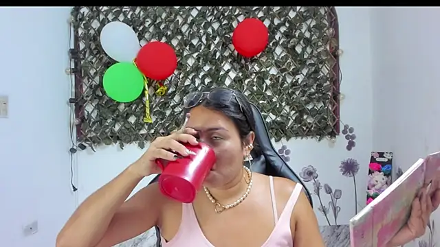 Luna021 1 online show from 11/04/25, 07:02