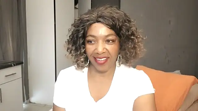 Lillyan N online show from 01/19/26, 10:41