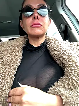 ainaht online show from 11/18/25, 08:41