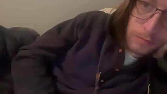 royalty13m online show from 10/20/25, 04:40