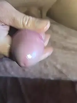 Snapshot of Kadazano chatting on 09/20/25, 11:33 Kadazano online show from 09/20/25, 11:33