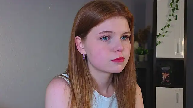 pielittle online show from 09/26/25, 04:05