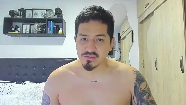 Snapshot of Arnolwilliams chatting on 10/28/25, 12:25 Arnolwilliams online show from 10/28/25, 12:25