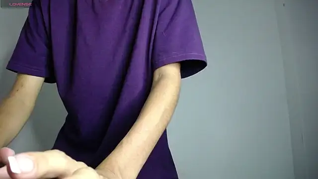 Amber Miiller2 online show from 10/27/25, 06:34