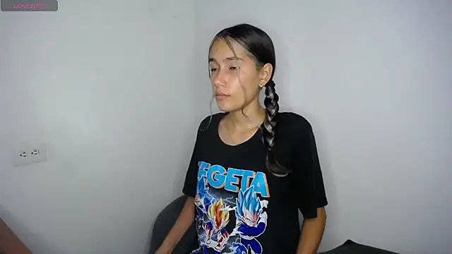 Amber Miiller2 online show from 11/20/25, 09:47