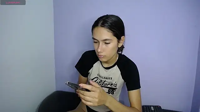 Amber Miiller2 online show from 04/06/26, 08:54