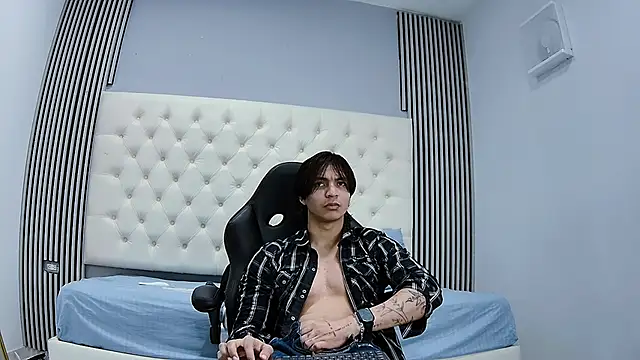 toji luxxer online show from 11/04/25, 09:25