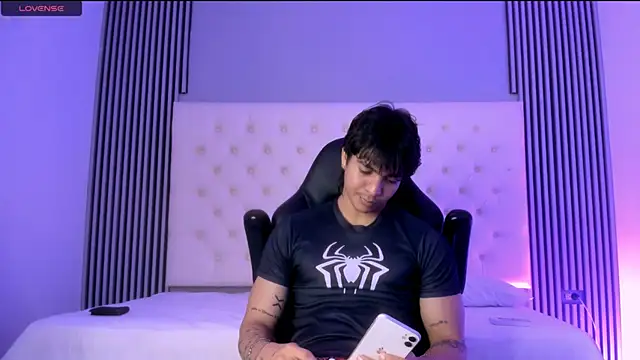 toji luxxer online show from 12/01/25, 03:11