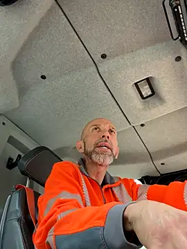 Sly38900 online show from 10/09/25, 02:59