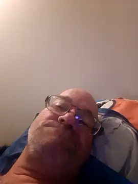 Snapshot of nounours197314 chatting on 02/21/26, 08:21 nounours197314 online show from 02/21/26, 08:21
