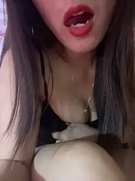 Moon pusy online show from 04/02/26, 01:53