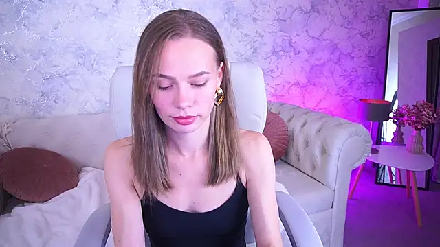 ShyySiren online show from 10/16/25, 01:56