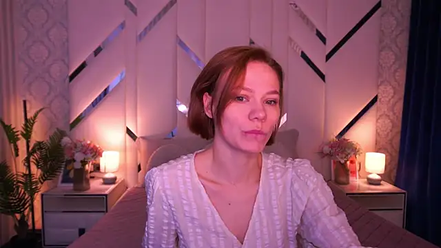 ShyySiren online show from 04/18/26, 07:01