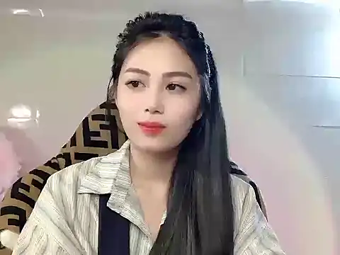 Lyly4757 online show from 11/08/25, 02:17