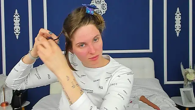 SabrinaRayX online show from 10/22/25, 12:38