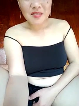 emilyzz online show from 10/17/25, 02:26