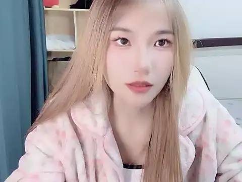 W-Sunflower online show from 11/25/25, 02:17