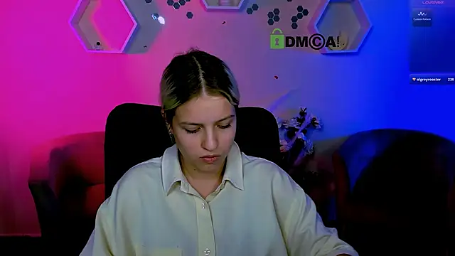 kaela spell  online show from 11/28/25, 04:31