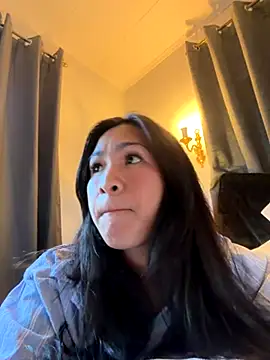 ZoeyJohnson online show from 11/16/25, 06:30