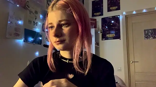 PinkVampire online show from 10/05/25, 06:06