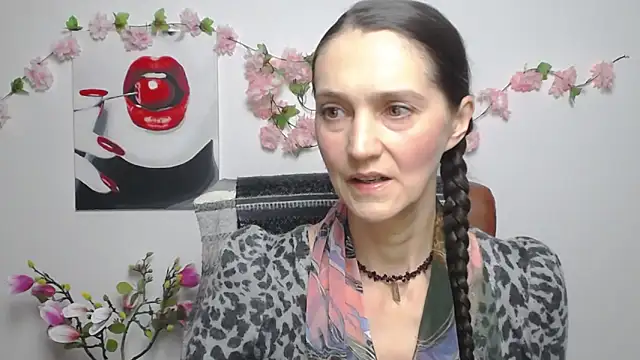 TayaFinch online show from 11/29/25, 01:14