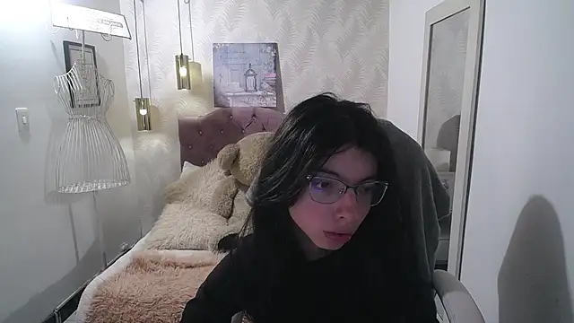 alllyson  online show from 10/07/25, 08:06