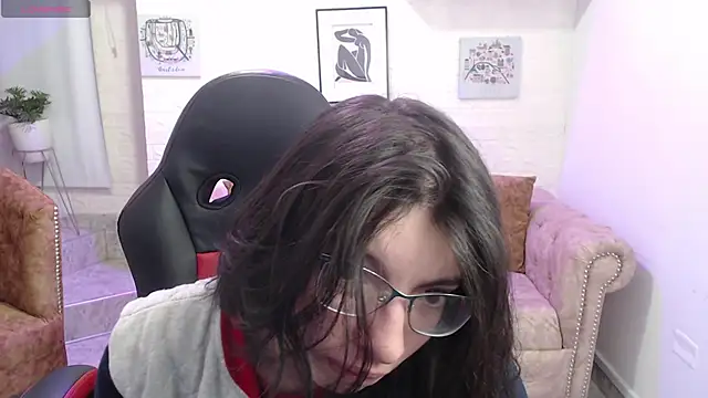 alllyson  online show from 11/17/25, 10:04