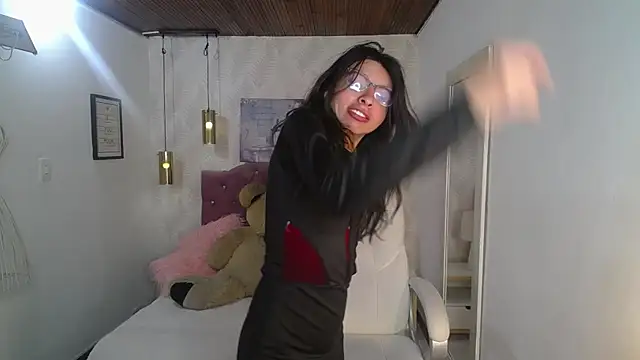 alllyson  online show from 12/03/25, 08:07