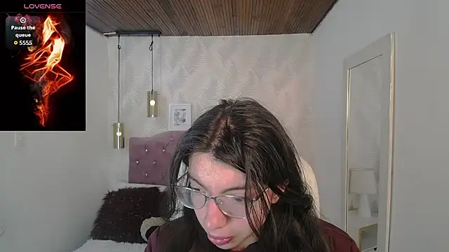 alllyson  online show from 01/14/26, 07:41