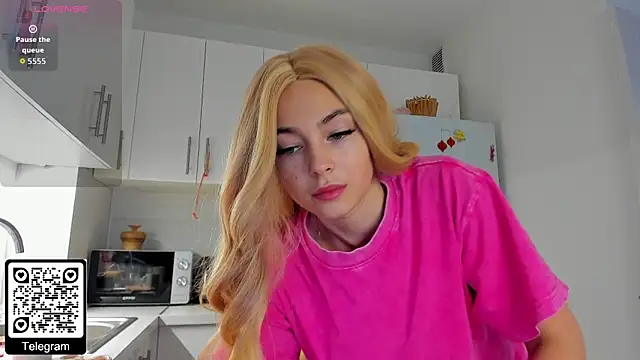 KristenHarrington online show from 12/14/25, 10:31