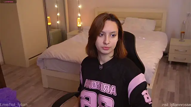 LilyannRosse online show from 11/03/25, 07:20