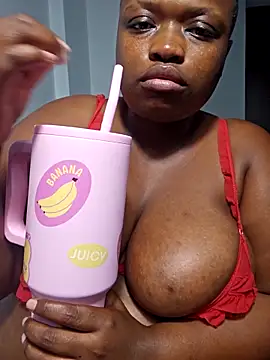 lady-zeei online show from 04/15/26, 07:58