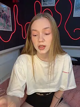 MilaMoone online show from 02/26/26, 11:20