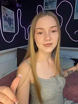 MilaMoone online show from 03/03/26, 11:05