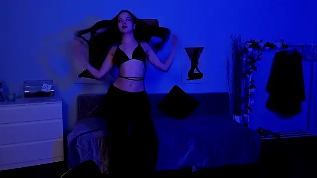 BetsyKiss online show from 11/26/25, 05:08