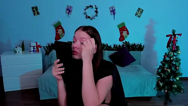 BetsyKiss online show from 12/20/25, 06:09