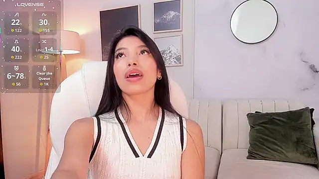 Tiffany Low online show from 01/15/26, 03:27