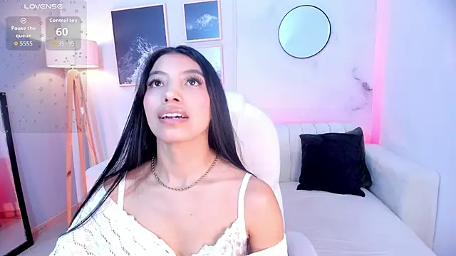 Tiffany Low online show from 02/11/26, 01:16