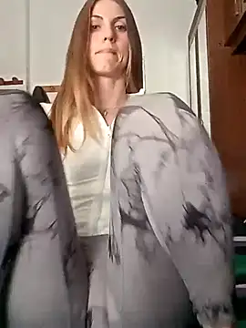 Nhoakila96 online show from 10/16/25, 08:59