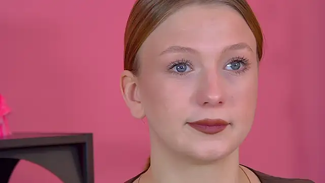 BeatriceBinoche online show from 03/21/26, 08:19