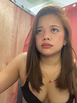 yoursexyladyLory19 online show from 12/03/25, 04:31