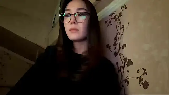 Snapshot of marry_dreams chatting on 10/16/25, 04:30 marry dreams online show from 10/16/25, 04:30