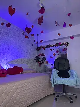 EMILIIA RICHTER   online show from 02/10/26, 08:02