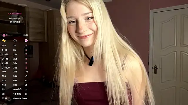 FridaAaberg online show from 12/05/25, 07:06