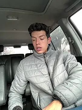 mattebret11 online show from 10/21/25, 05:24