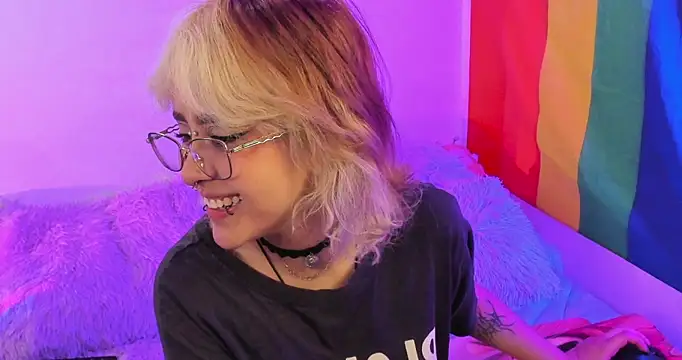 NekoWaifu online show from 10/07/25, 01:08